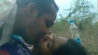 Outdoor Sexual Encounter In The Indian Wilderness