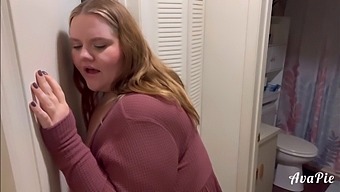 Homemade Video Captures A Stunning Plus-Sized Woman Being Filled With Cum